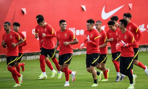 Đội tuyển Trung Quốc triệu tập 52 cầu thủ cho trận gặp đội tuyển Việt Nam